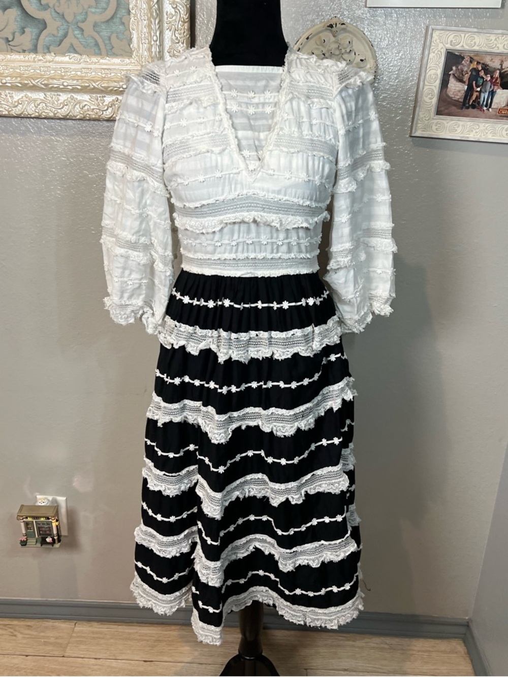 Ulla Johnson Black & White Tiered Lace A-line Midi Dress - Picture 2 of 11